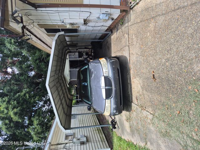 1503 Pecan Drive, Hattiesburg, MS 39401