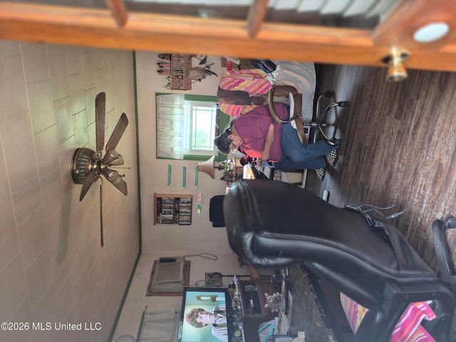 1503 Pecan Drive, Hattiesburg, MS 39401