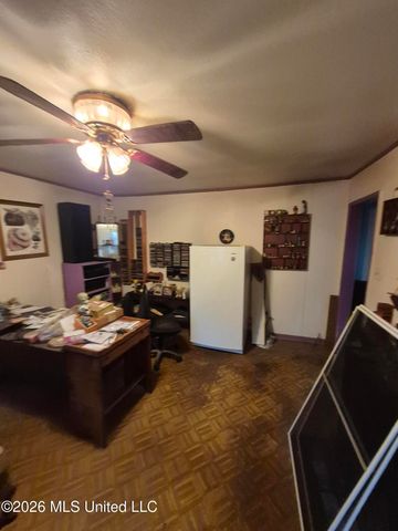 1503 Pecan Drive, Hattiesburg, MS 39401