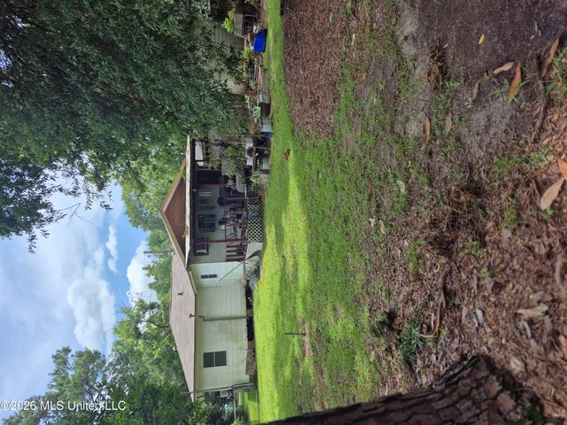 1503 Pecan Drive, Hattiesburg, MS 39401