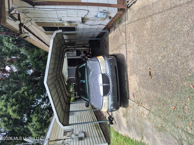 1503 Pecan Drive, Hattiesburg, MS 39401