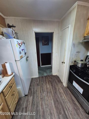 1503 Pecan Drive, Hattiesburg, MS 39401