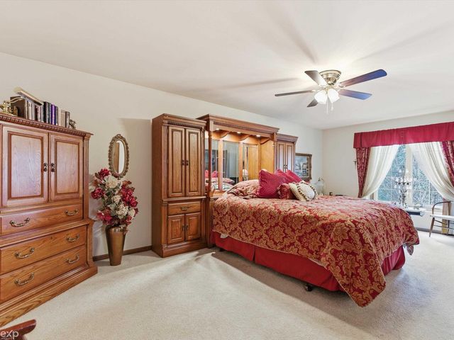 48290 Lakeland Drive, Shelby, MI 48317