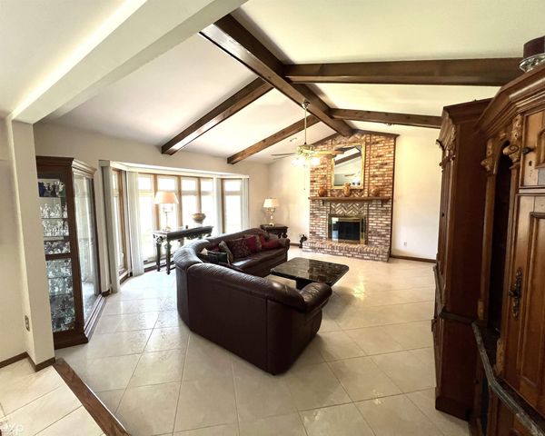 48290 Lakeland Drive, Shelby, MI 48317