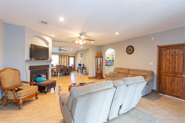 17383 Old Highway 105 E, Conroe, TX 77306