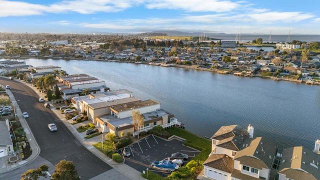 1457 Shoal Drive, San Mateo, CA 94404