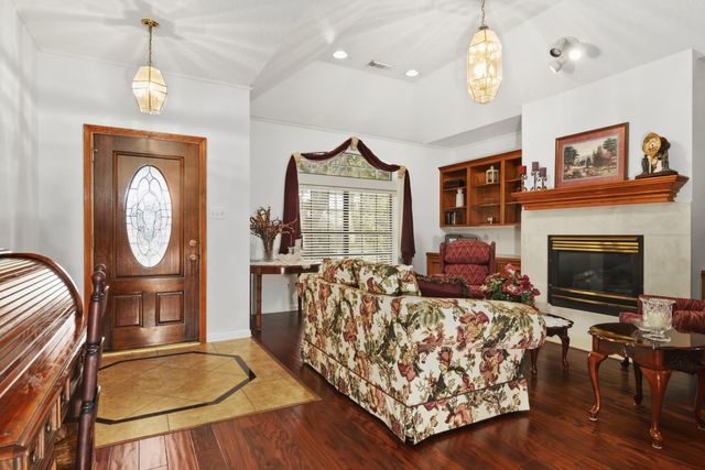 6606 Killearn Drive, Pasadena, TX 77505