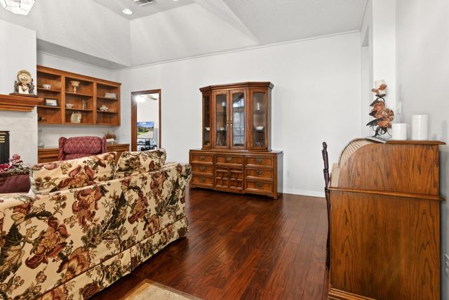 6606 Killearn Drive, Pasadena, TX 77505