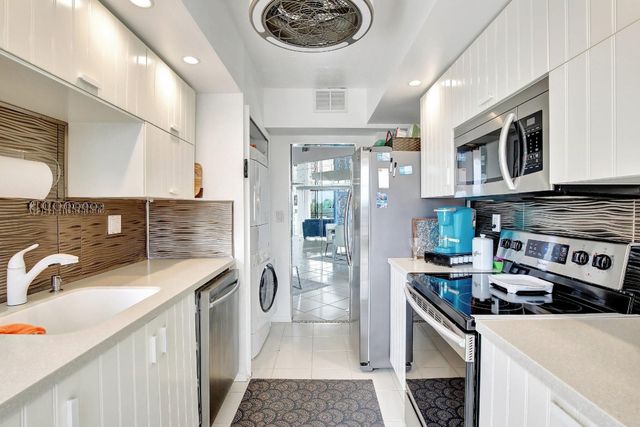 7100 Radice Court 207, Lauderhill, FL 33319