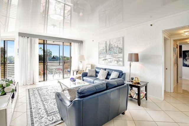 7100 Radice Court 207, Lauderhill, FL 33319