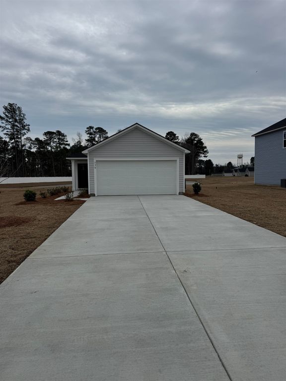 112 Birchwood Dr., Longs, SC 29568