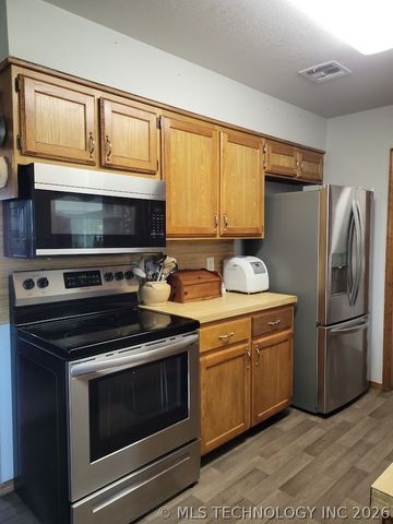 1006 NW 4th, Stigler, OK 74462