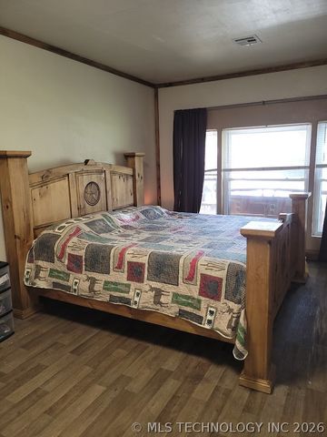 1006 NW 4th, Stigler, OK 74462