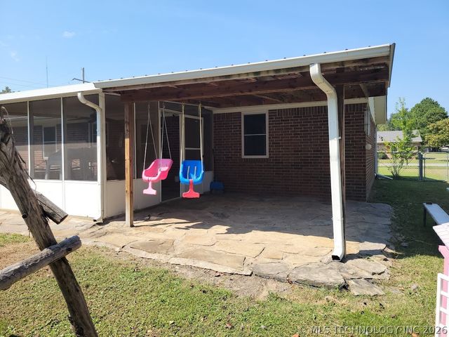 1006 NW 4th, Stigler, OK 74462