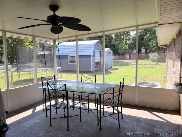 1006 NW 4th, Stigler, OK 74462