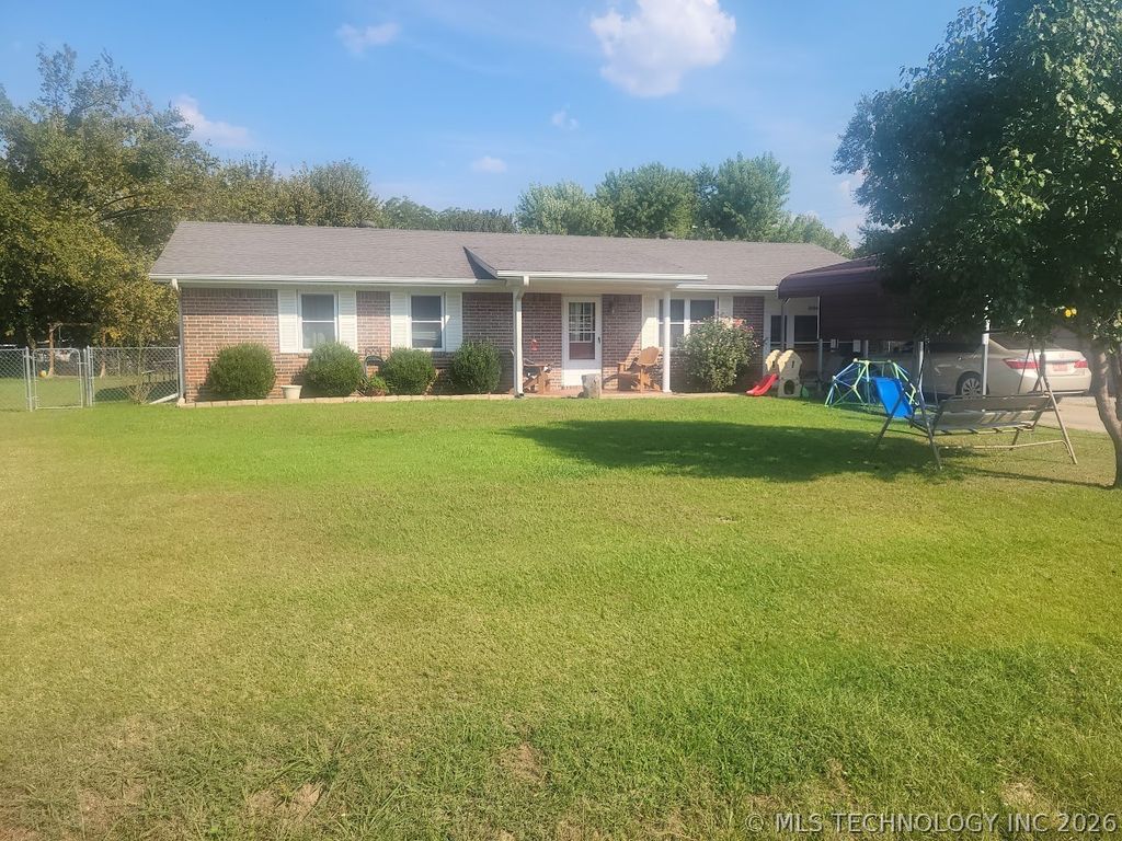 1006 NW 4th, Stigler, OK 74462