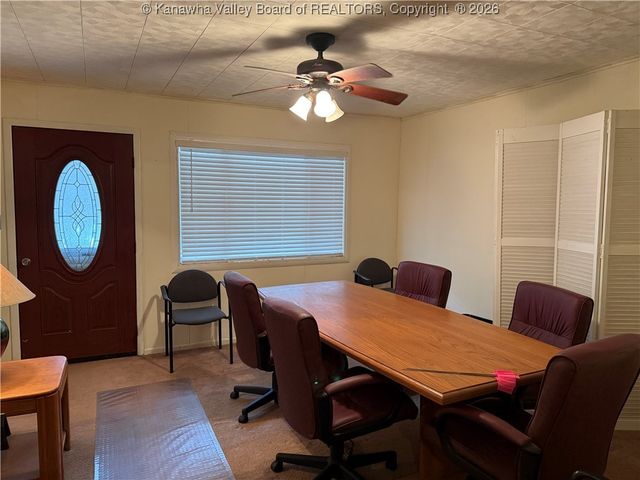 109 Keenan Hill Street, Cedar Grove, WV 25039