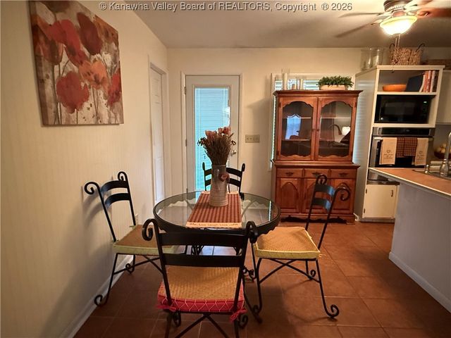 109 Keenan Hill Street, Cedar Grove, WV 25039