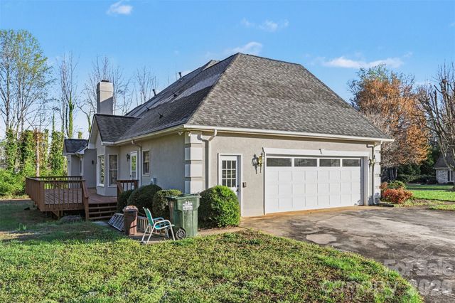 910 Weymouth Drive, Gastonia, NC 28056