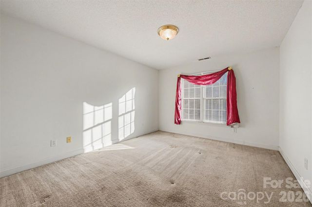 910 Weymouth Drive, Gastonia, NC 28056