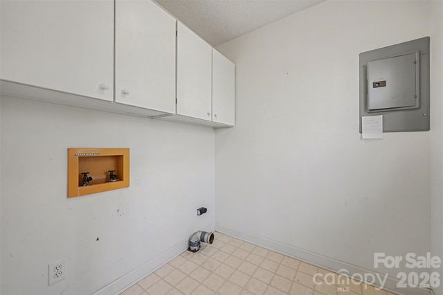 910 Weymouth Drive, Gastonia, NC 28056