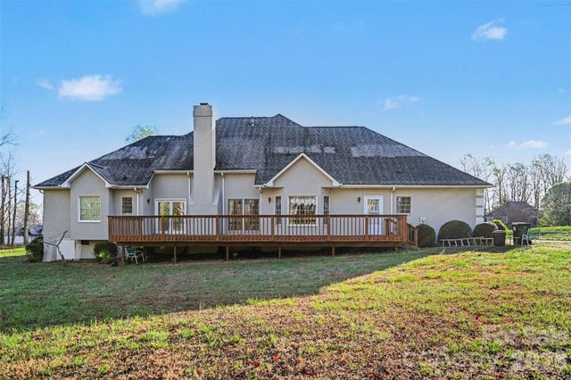 910 Weymouth Drive, Gastonia, NC 28056