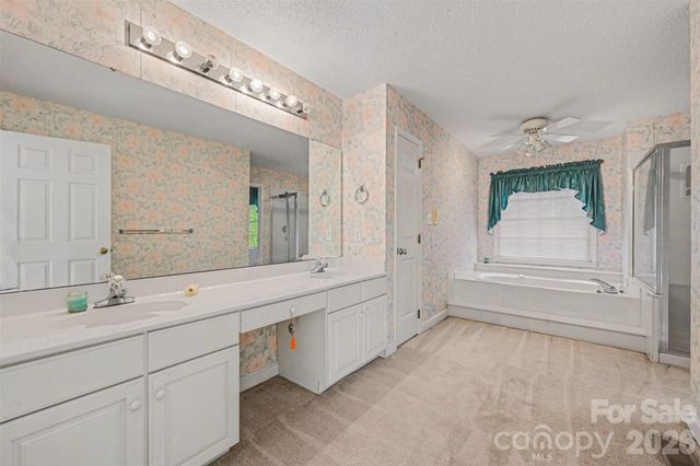 910 Weymouth Drive, Gastonia, NC 28056