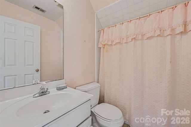 910 Weymouth Drive, Gastonia, NC 28056