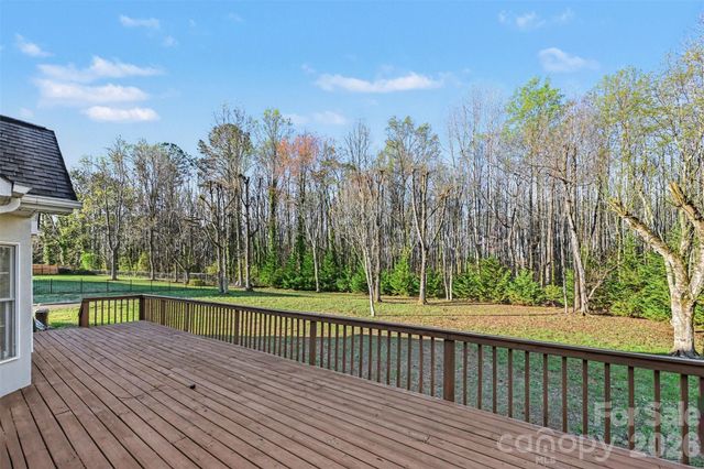 910 Weymouth Drive, Gastonia, NC 28056