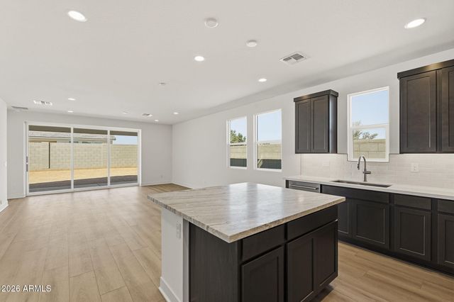 35826 N FLINT Drive, San Tan Valley, AZ 85144