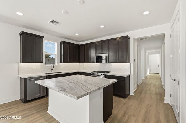 35826 N FLINT Drive, San Tan Valley, AZ 85144