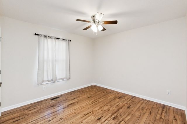 1419 Leaf Ln, Ashland City, TN 37015