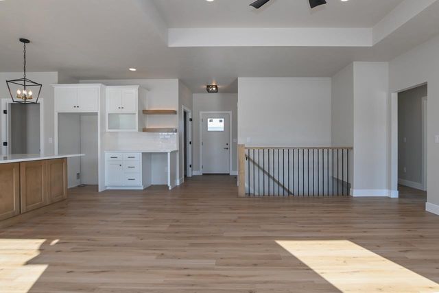 2041 RED FOX LANE, Kaukauna, WI 54130