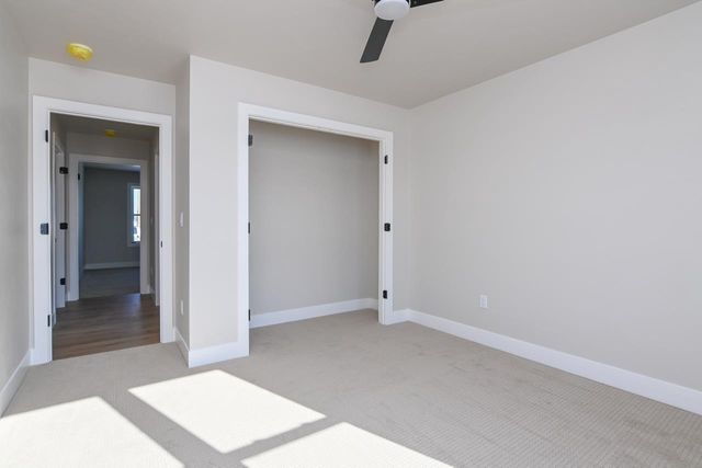 2041 RED FOX LANE, Kaukauna, WI 54130