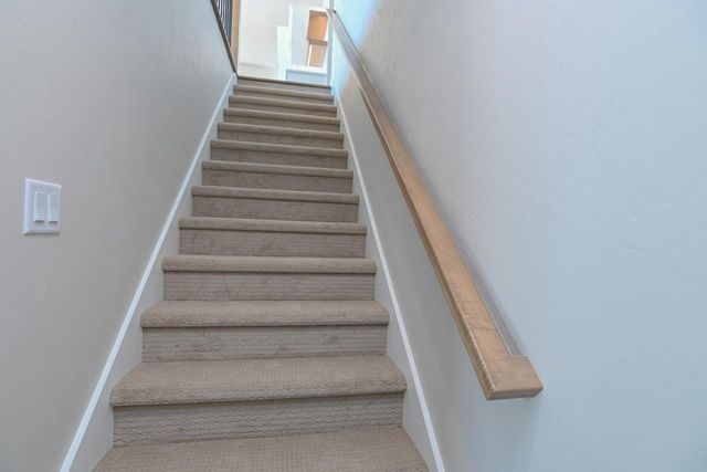 2041 RED FOX LANE, Kaukauna, WI 54130