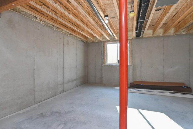 2041 RED FOX LANE, Kaukauna, WI 54130