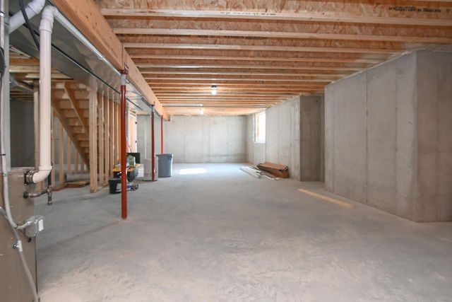 2041 RED FOX LANE, Kaukauna, WI 54130