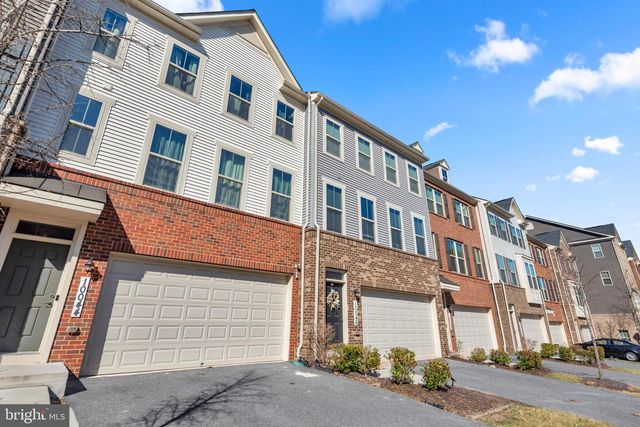 10044 DORSEY LN, Lanham, MD 20706