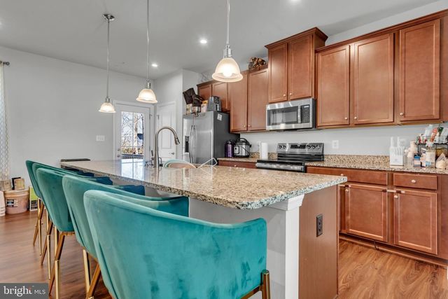 10044 DORSEY LN, Lanham, MD 20706