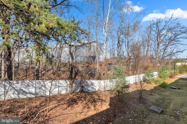 10044 DORSEY LN, Lanham, MD 20706