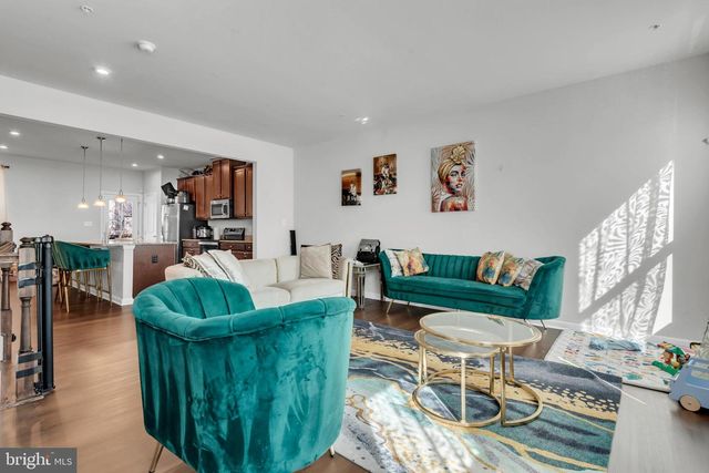 10044 DORSEY LN, Lanham, MD 20706