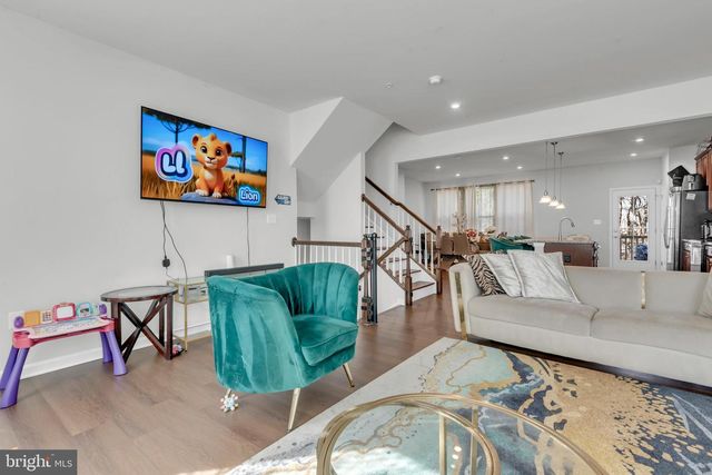 10044 DORSEY LN, Lanham, MD 20706