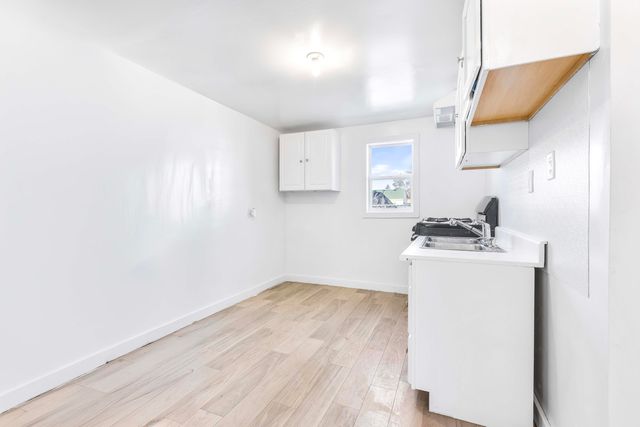 100 Wiltshire Avenue, Battle Creek, MI 49015