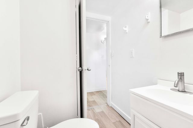 100 Wiltshire Avenue, Battle Creek, MI 49015