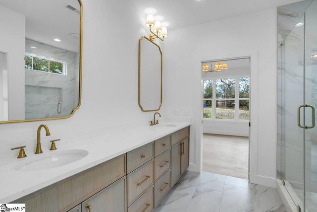 305 Willard Street, Greenville, SC 29611