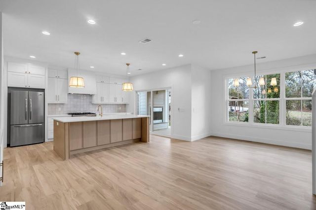 305 Willard Street, Greenville, SC 29611