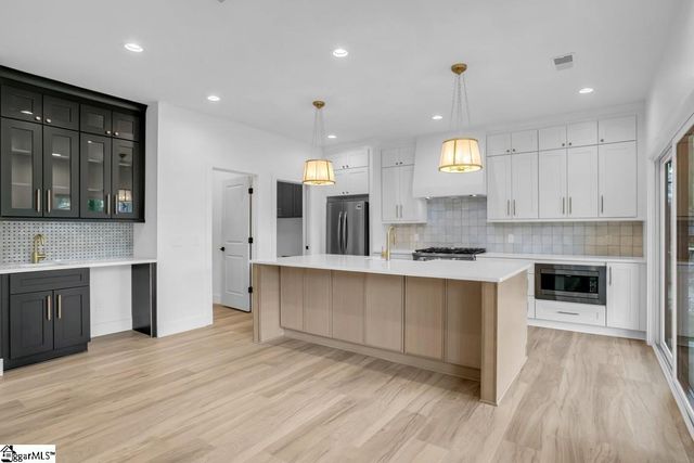 305 Willard Street, Greenville, SC 29611