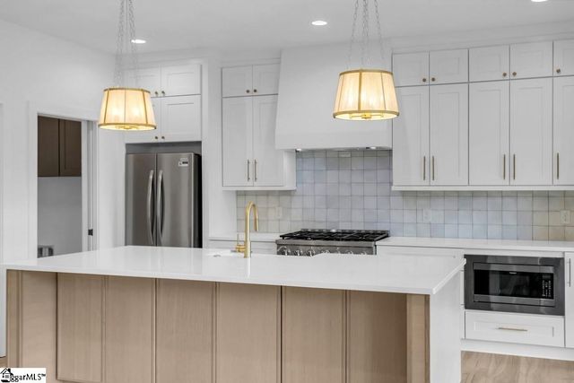 305 Willard Street, Greenville, SC 29611