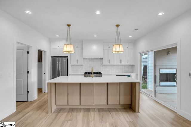 305 Willard Street, Greenville, SC 29611