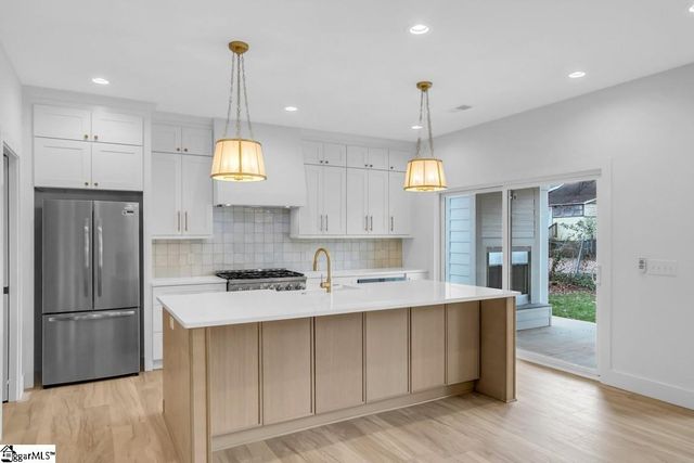 305 Willard Street, Greenville, SC 29611